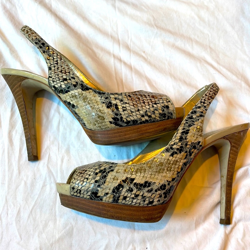 Guess Snakeskin Platform Heels - Slingback Open-Toe 5 inch size 7.5